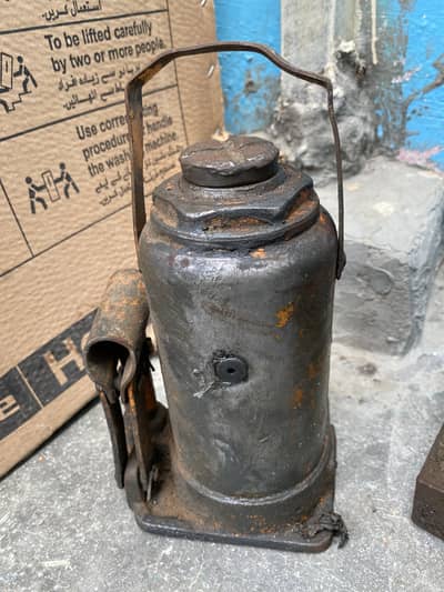 Heavy jack urgently sell