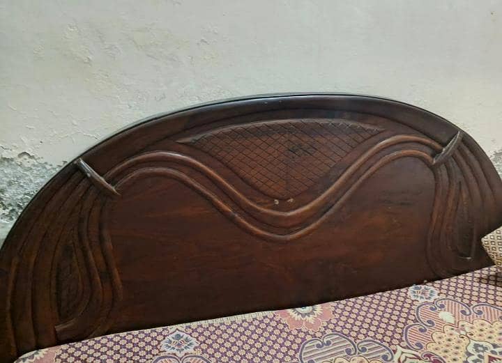 Queen Bed 1