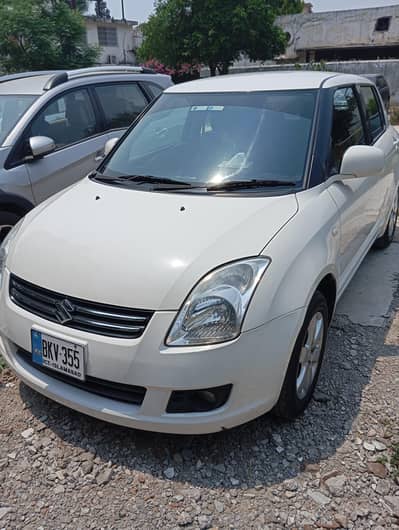 Suzuki swift 1.3 DLX auto navigation