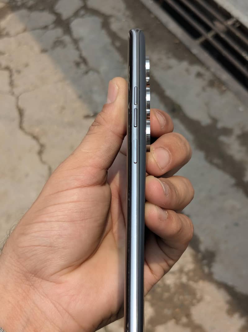 Techno camon 40 pro 2