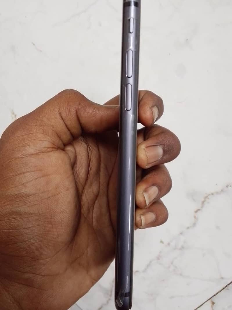 iPhone 8 1