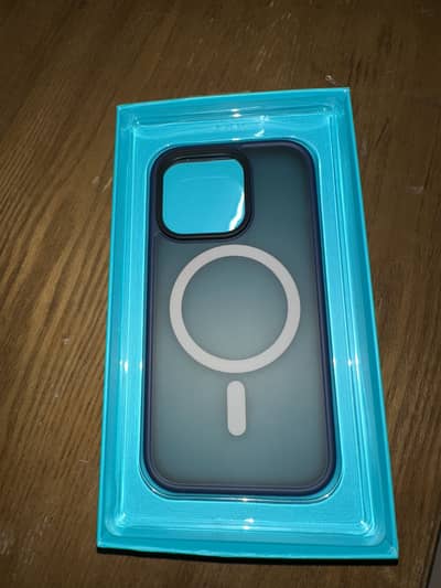 Selling iPhone 14 pro case