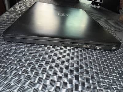 Dell latitude 7280, core i7 7600u CPU, 8GB Ram