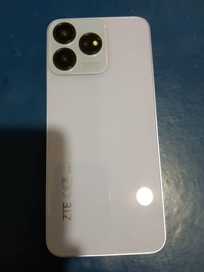 Zte BLADE V50 DESIGN 8/256