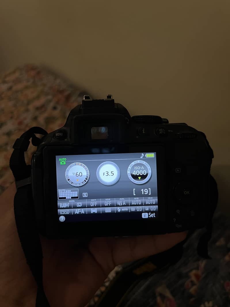Nikon 3
