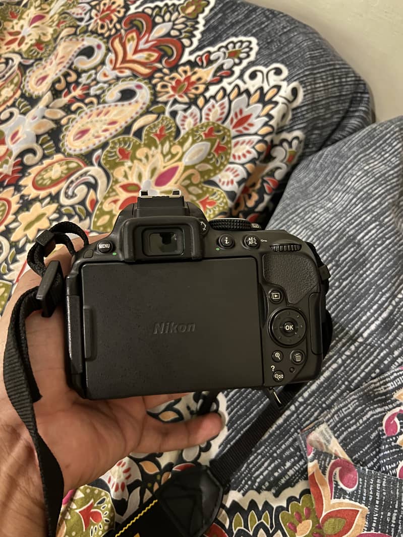 Nikon 12