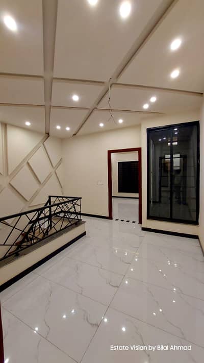 0321 86 10 688 Brand new 2.75 Marla house available for sale