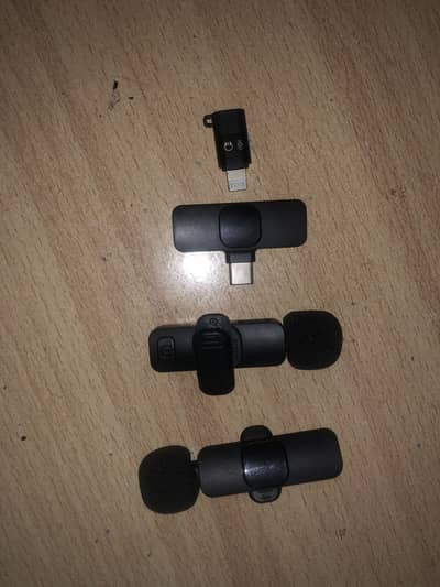 Wireless microphone for voice over or vloging