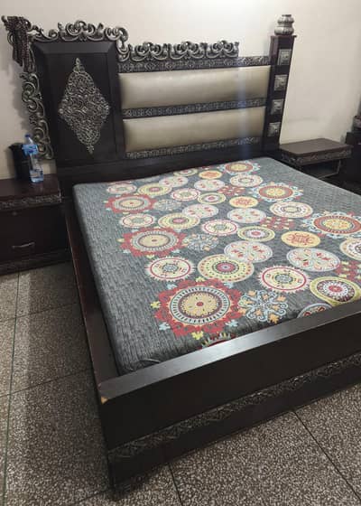 King Size / Double Bed Set & Dressing - Home Used