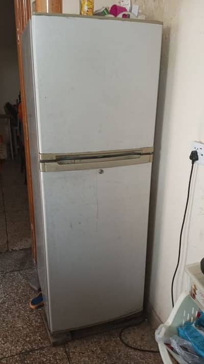 good condition fridge large size