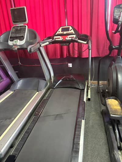 Commercial treadmill 3hp motor Korean brand 150 kg supported