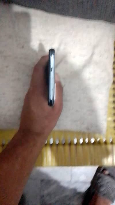 4 64 RAM hai