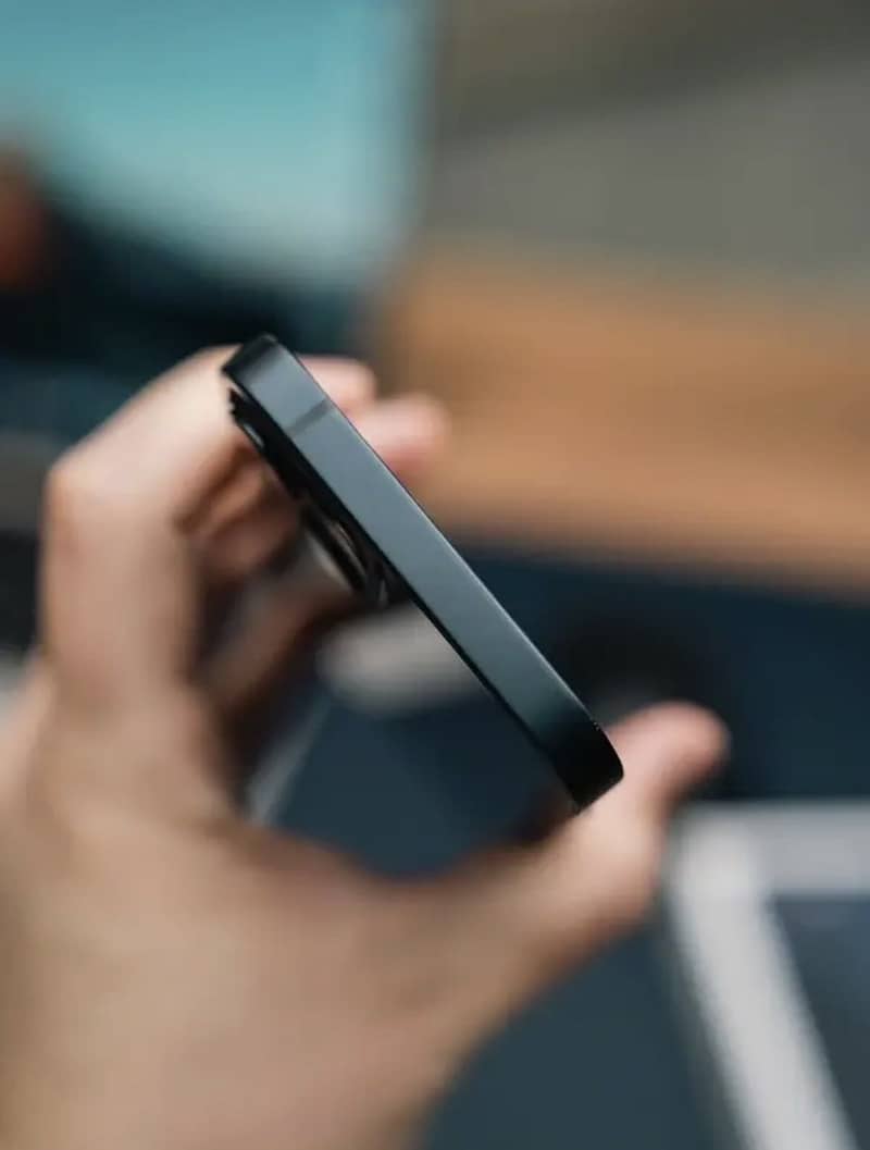 iPhone 3