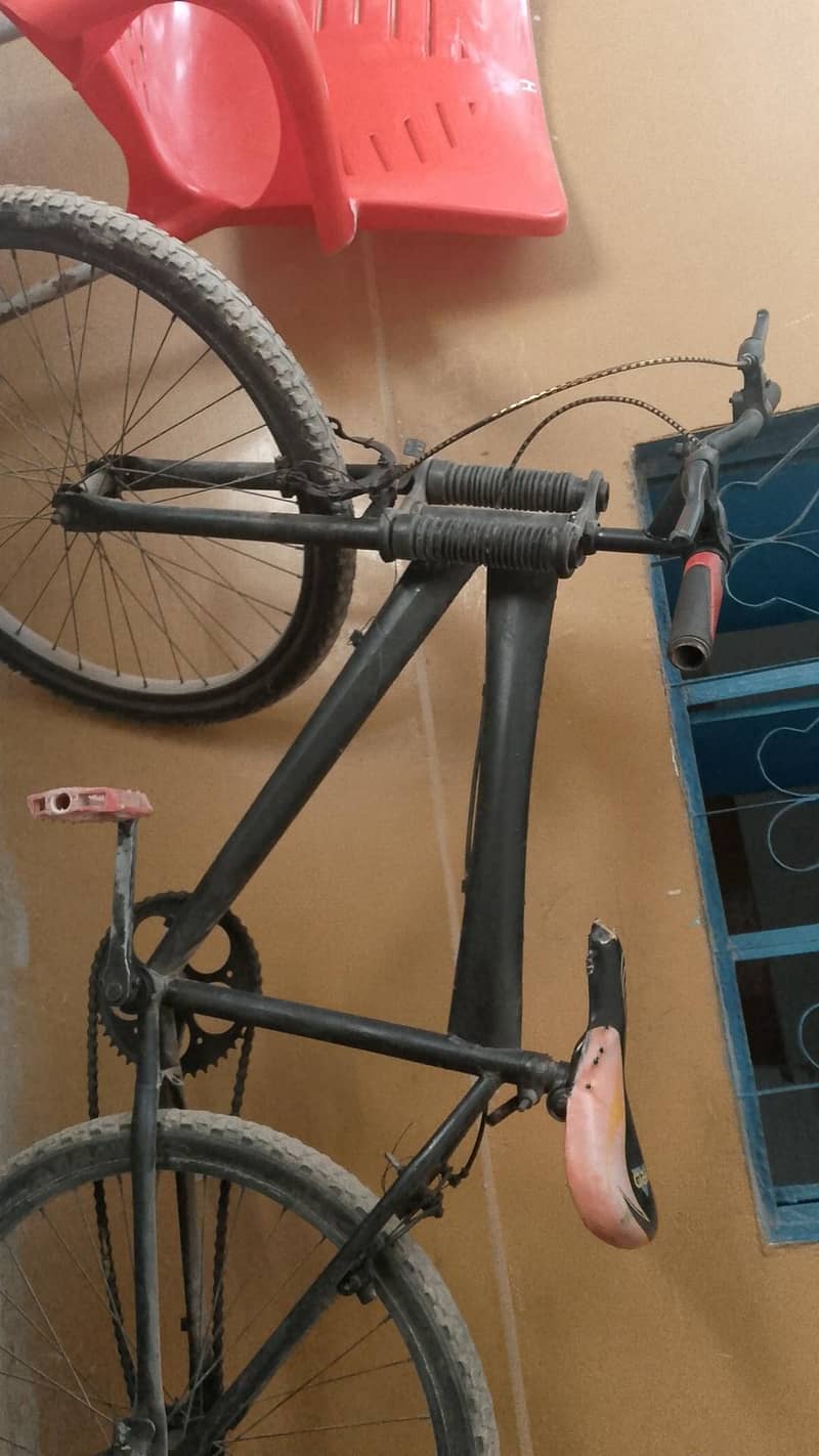 black cycle 1