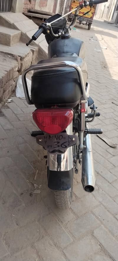 Honda CD 70 2010 model