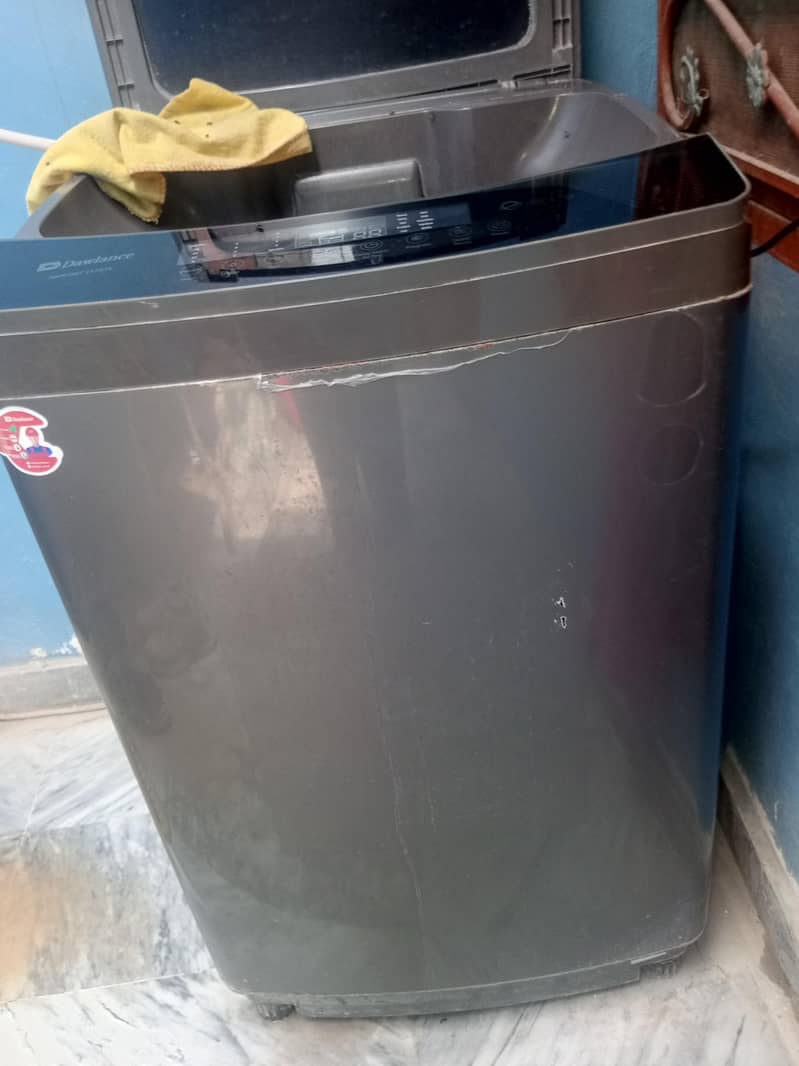 DAWLANCE AUTOMATIC WATER MACHINE 0