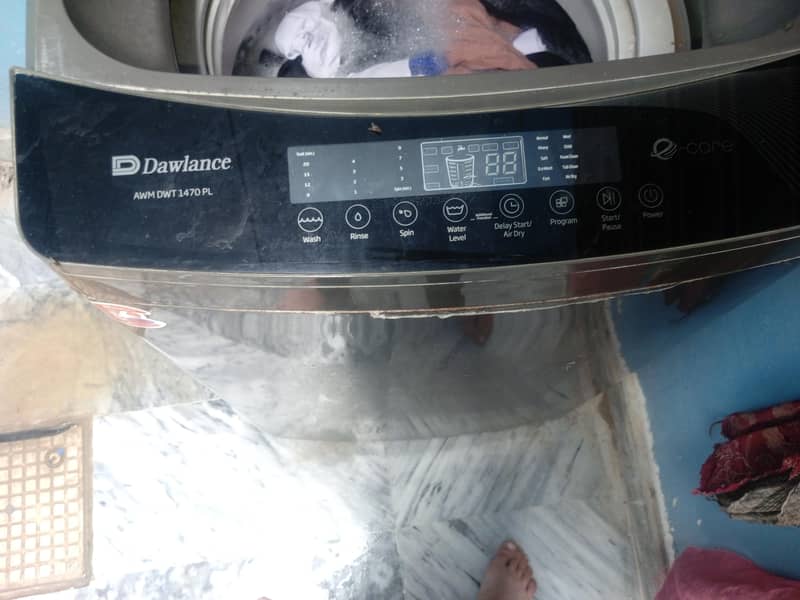 DAWLANCE AUTOMATIC WATER MACHINE 1
