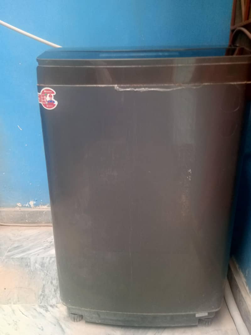 DAWLANCE AUTOMATIC WATER MACHINE 4