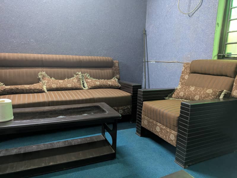 8 Seater sofa set 0
