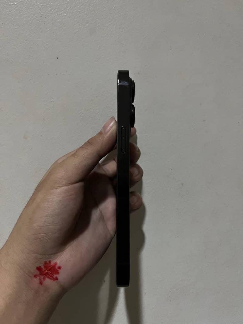 iPhone 14pro 2