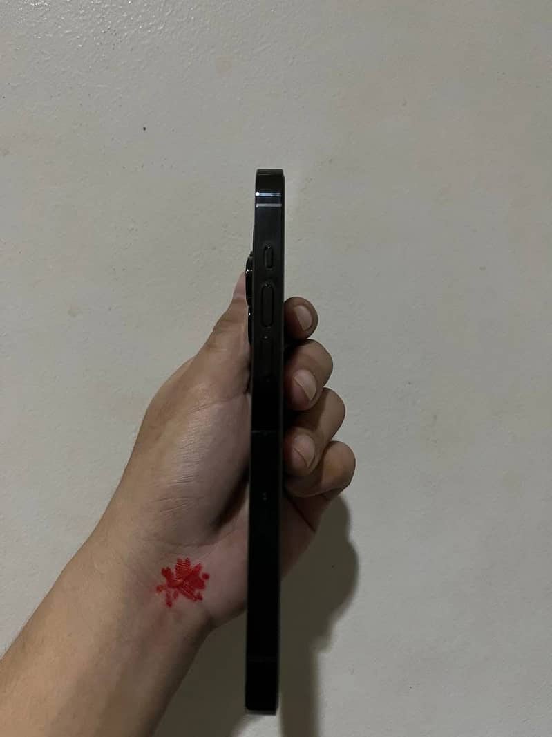 iPhone 14pro 3