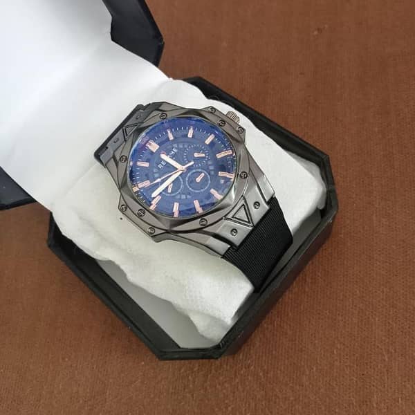 New Stylish Analog Watch with Watch Box for Boys Stainless Steel Metal Body Silicone Strap Gift Watch for Eid Birthday Party