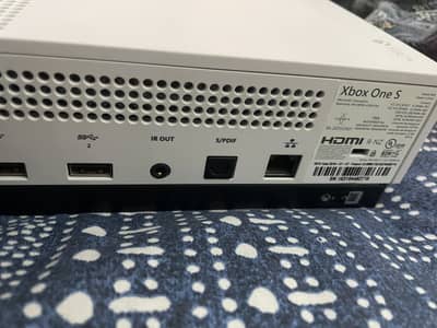 Xbox One S