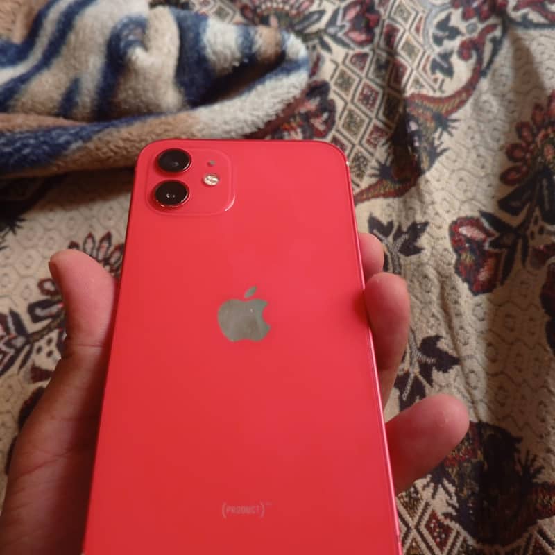 Apple iPhone 12 4