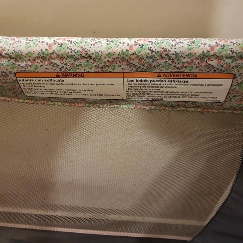 Baby cot 0