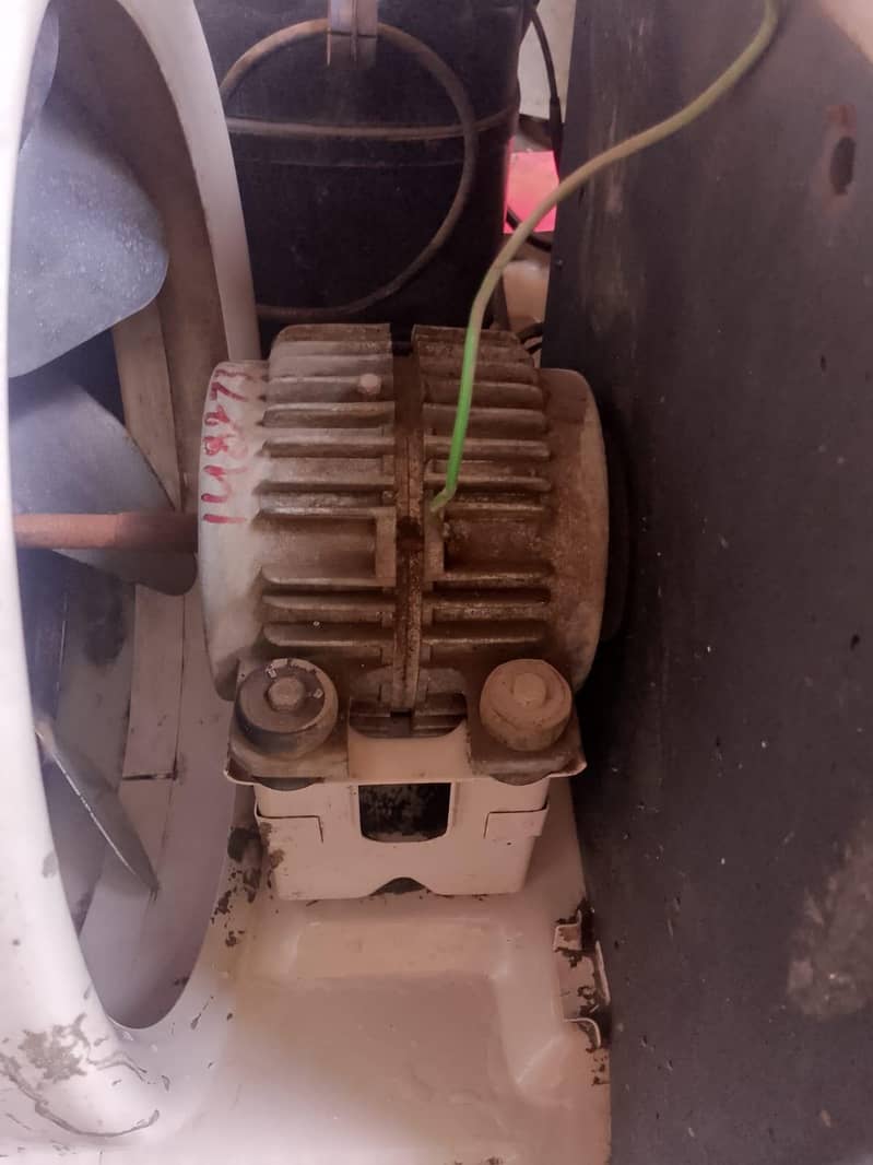 window Ac  1 ton 6