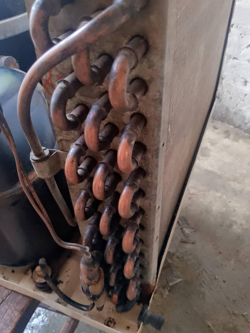 window Ac  1 ton 9