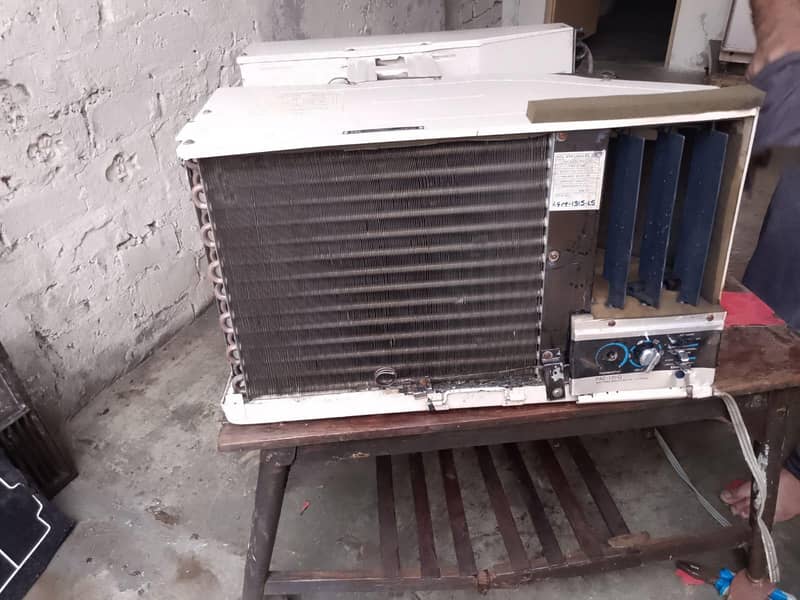 window Ac  1 ton 13