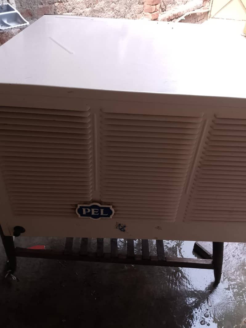 window Ac  1 ton 17