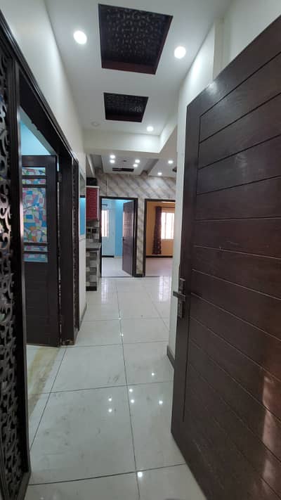 3bed dd 4th floor corner west open chase plus main university road