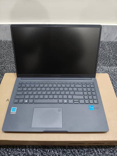 Asus Expertbook i5 13th Gen