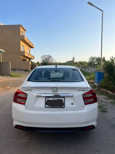 Honda City 1.3 ivtec 2015 (Manual)  - Home Used Well Maintained Car