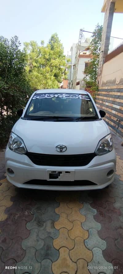 Toyota passo xs 2018