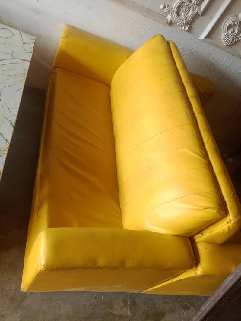 table and sofa 1