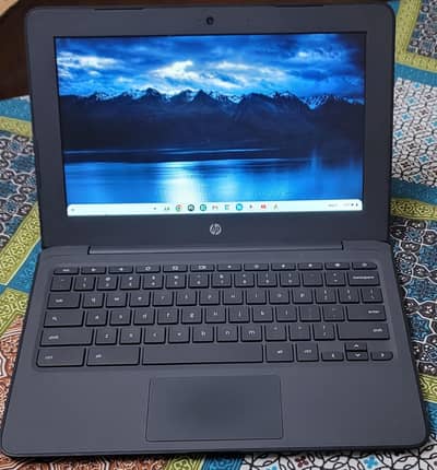 hp chrome book for sale just like new