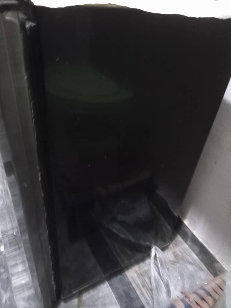 mini fridge 2