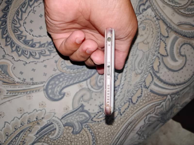 IPHONE 6S PLUS 2