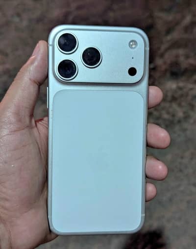 Iphone 17 Pro Max jv silver