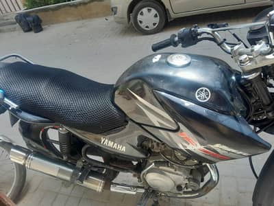 YAMAHA YBR-125G - 2017 MODEL