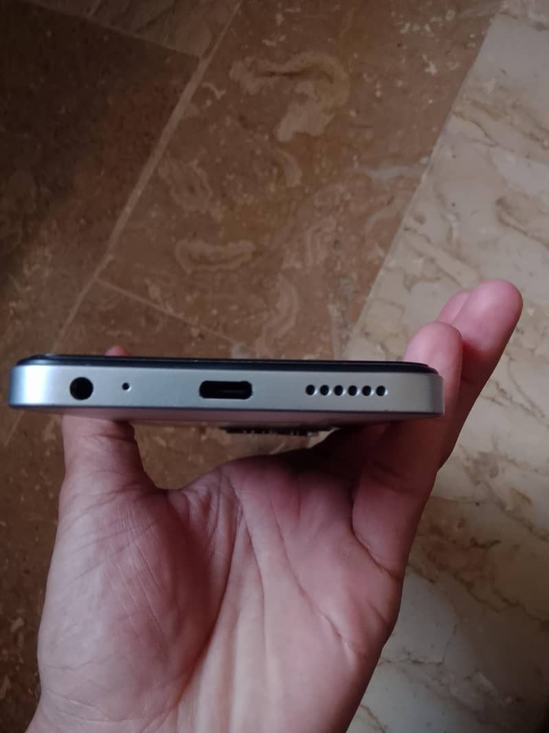 Techno Spark Go 1 2