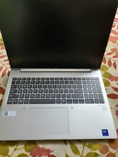 HP ProBook 460G11. . . ultra 5. . .