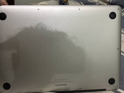 MacBook Pro 2015 8/256gb