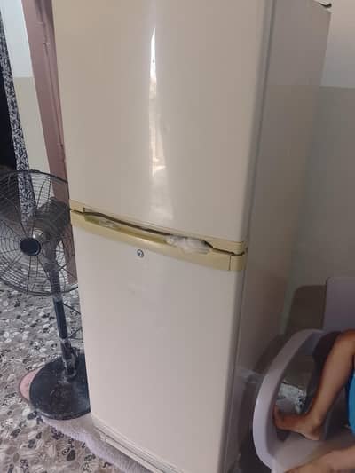 Orient Medium Size Fridge for Sale – Excellent Condition