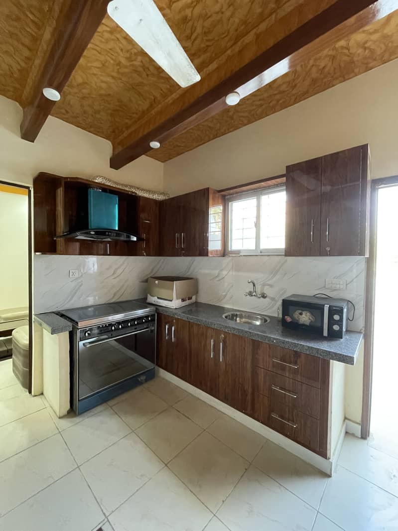 Second floor portion for rent 3