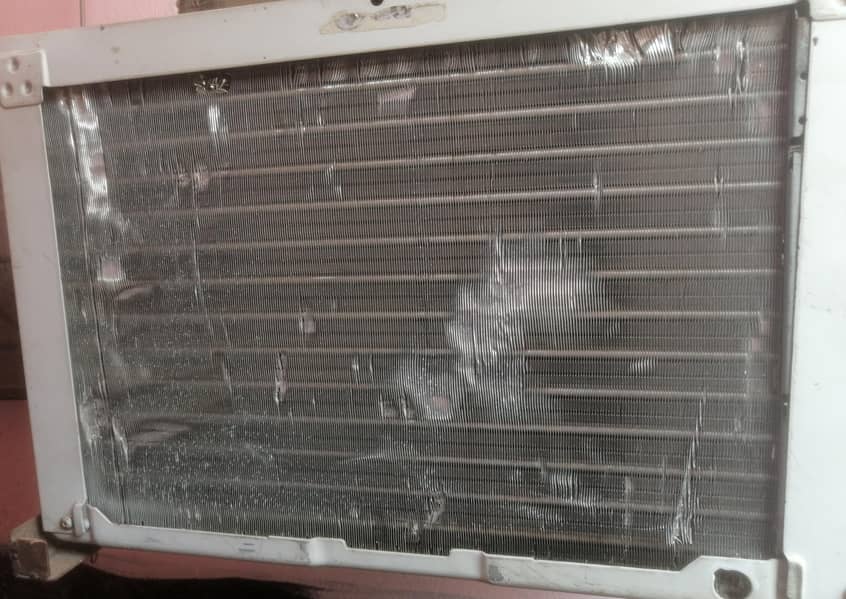 ship window ac 1