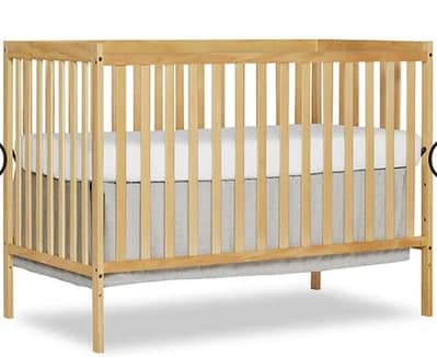 baby bed with mattras